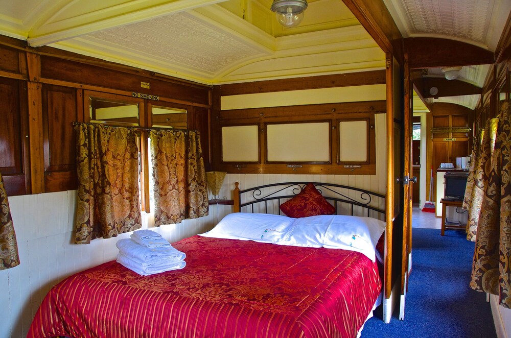 Codrington Gardens — 4-Star Luxury Hotel in Port Fairy, Australia