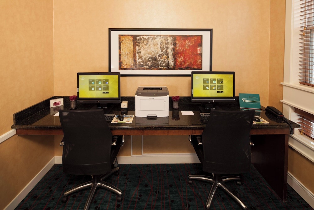 Residence Inn by Marriott Wichita East At Plazzio - photo 31