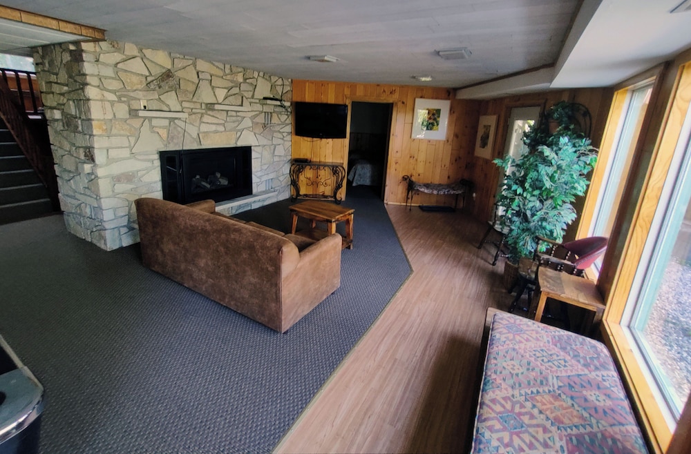 Holiday Acres Resort - photo 5