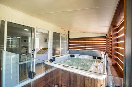 24 Laurie Ave Encounter Bay Linen Included in Encounter Bay, Australia