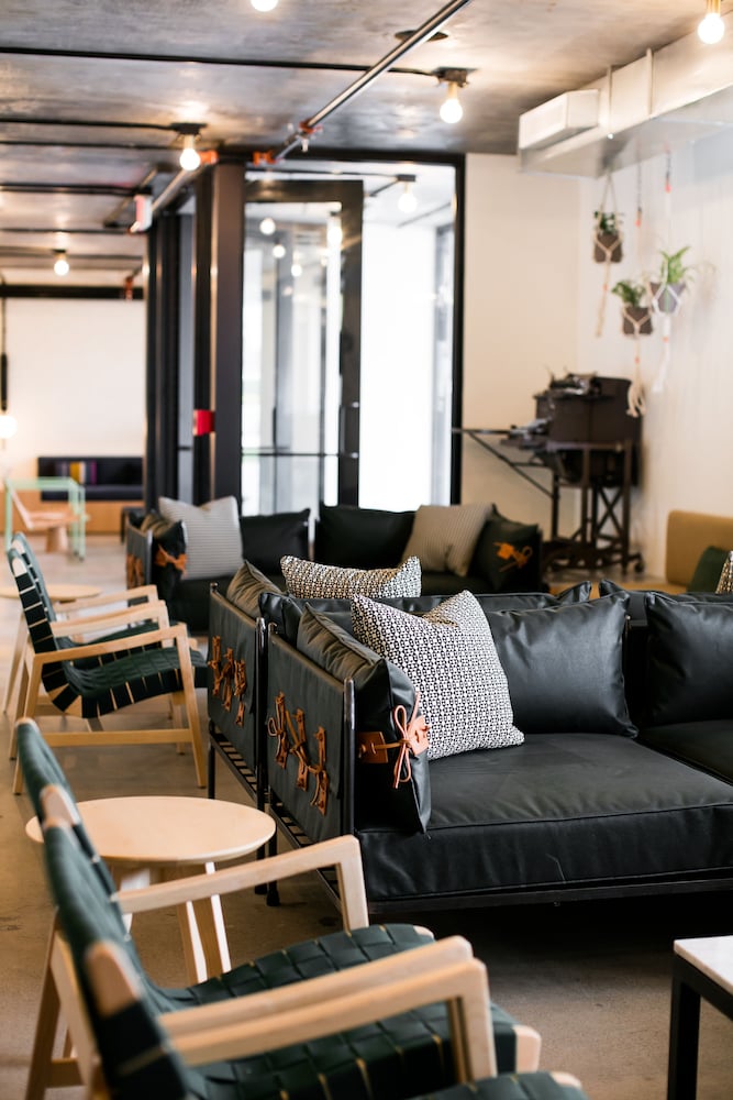 Trumbull and Porter Hotel - photo 3