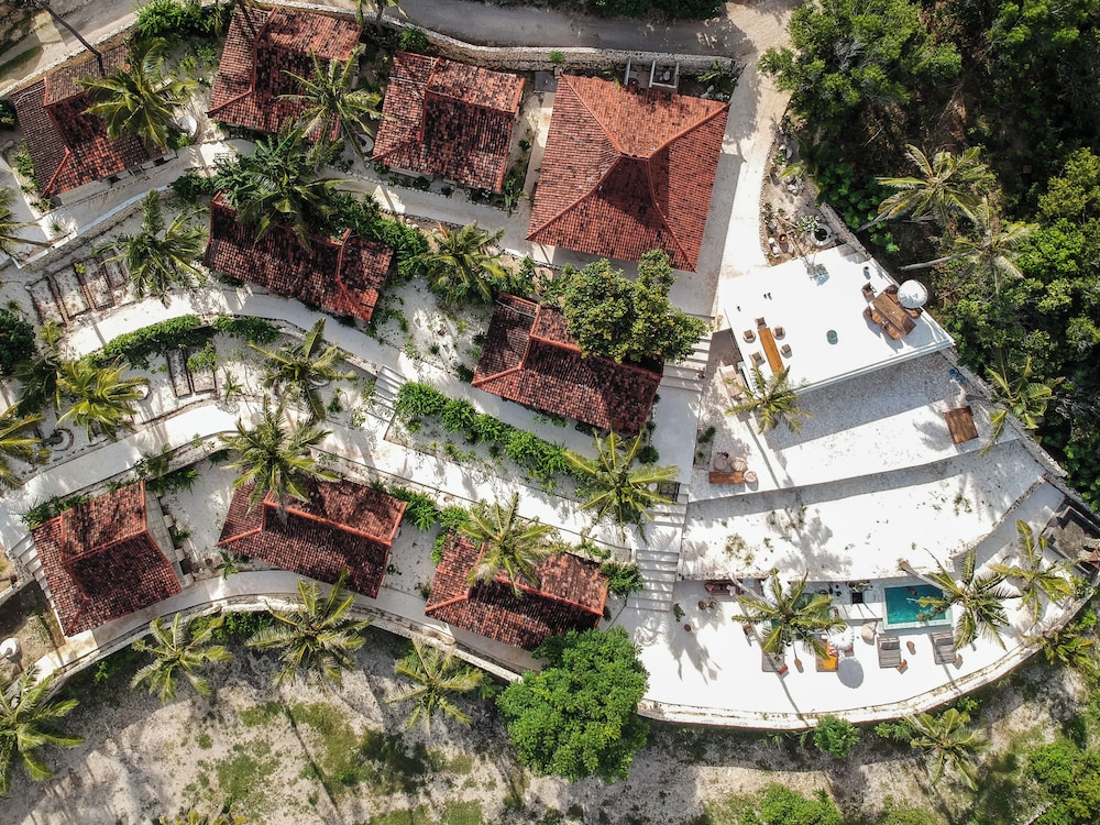 The Raja Lima - last minute hotel in Bali