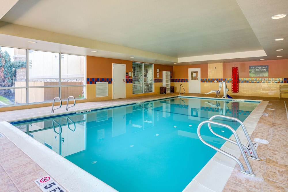 Hampton Inn & Suites Westford Chelmsford - photo 24