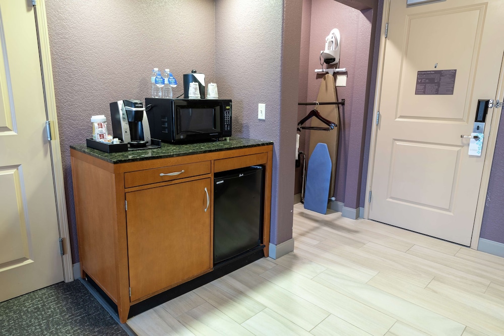 Hilton Garden Inn Des Moines West - photo 45