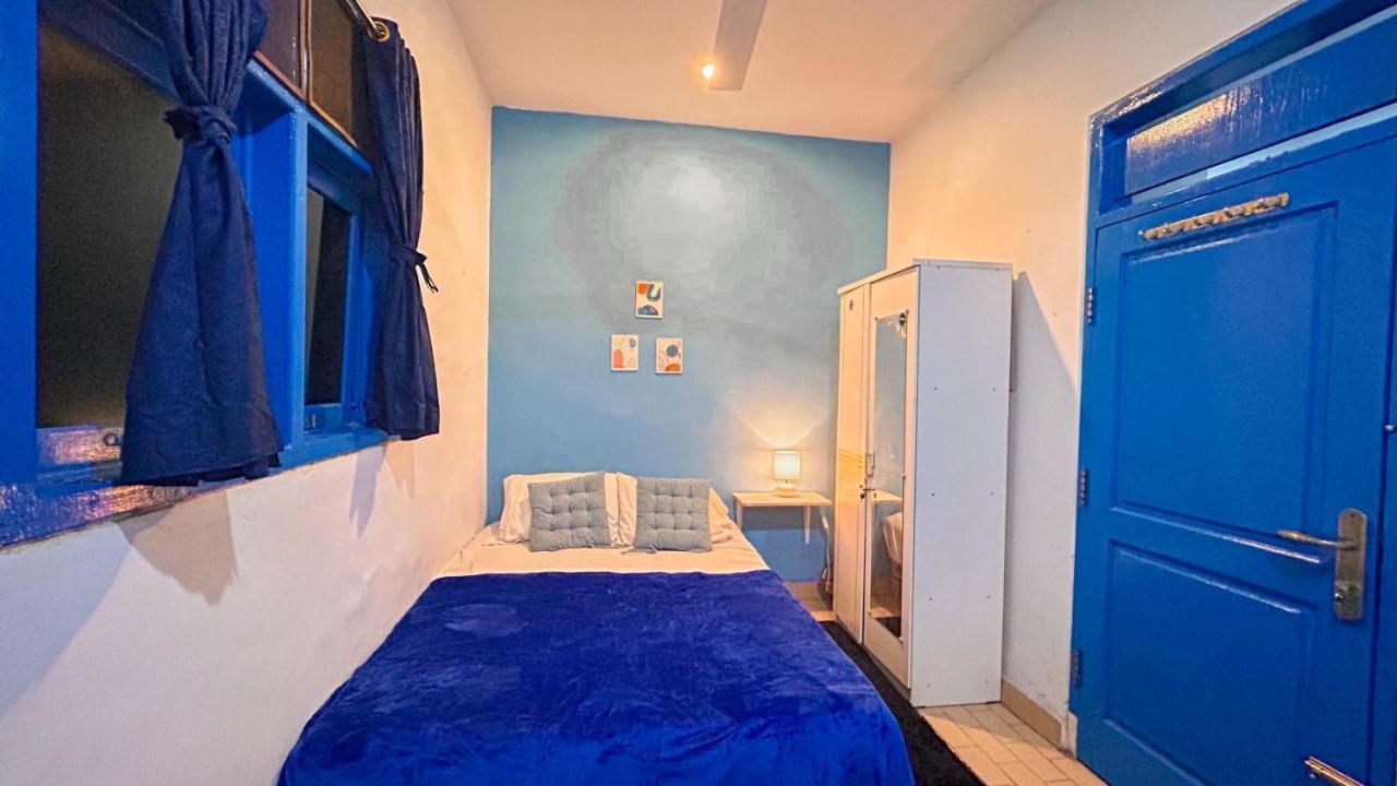 A Room in Santorini House Room Near Airport Bali — 4-Star Luxury Hotel in Kuta, Indonesia