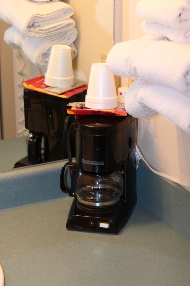 The Regency Inn - photo 15