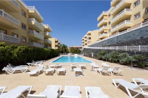Appartamento Primavera Palm Mar — 4-Star Luxury Hotel in Santa Cruz De Tenerife, Spain