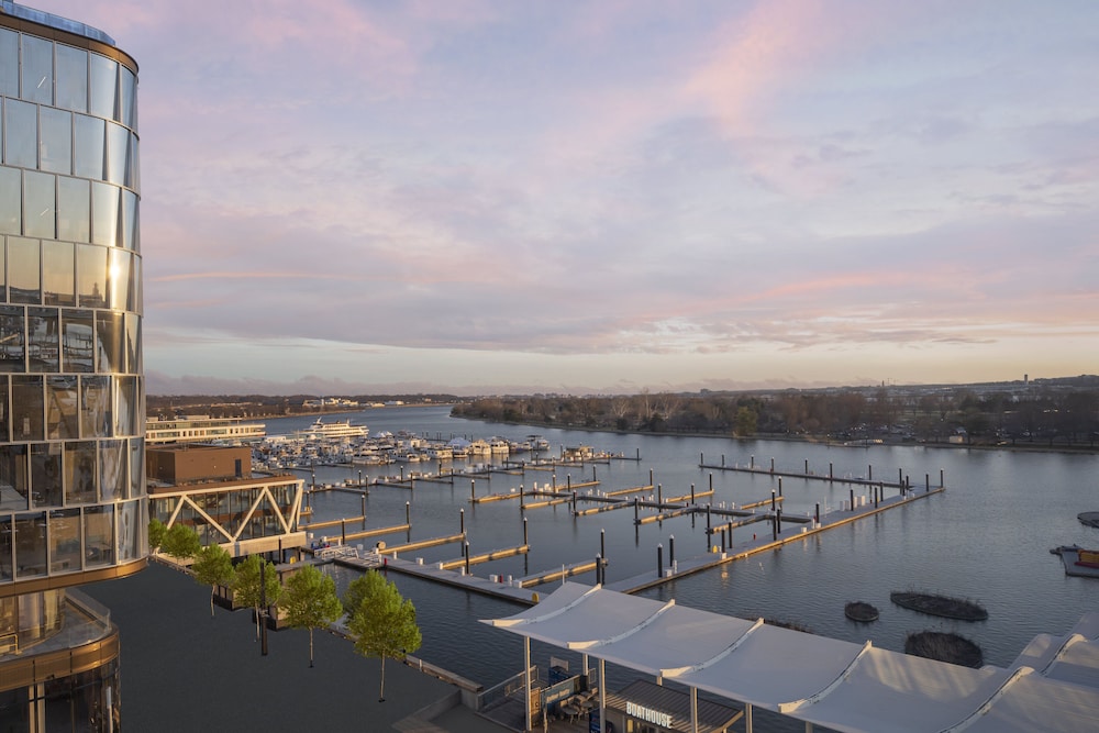 Canopy by Hilton Washington DC The Wharf - photo 19