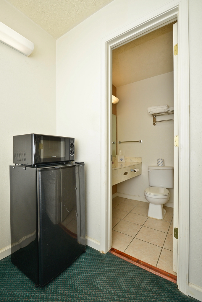 Americas Best Value Inn Marion IL - photo 12