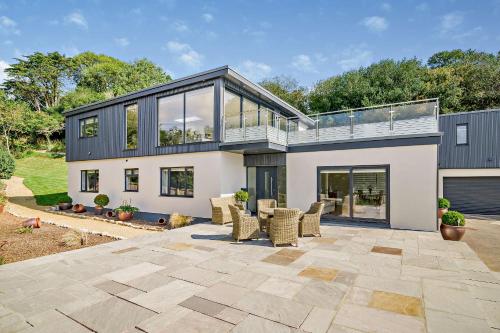 Conifers — 4-Star Luxury Hotel in Lyme Regis, United Kingdom