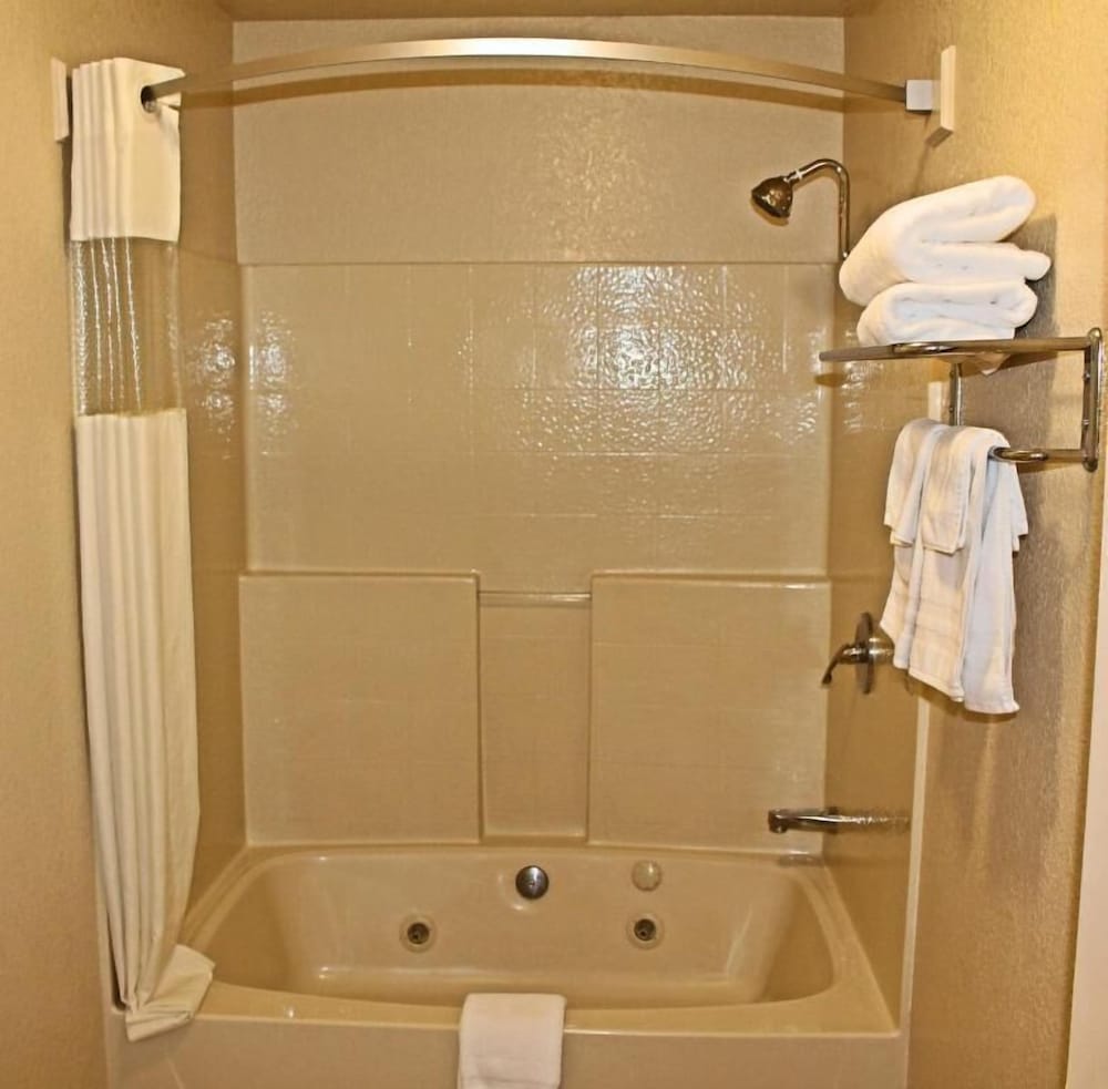 Lake Point Lodge - photo 19