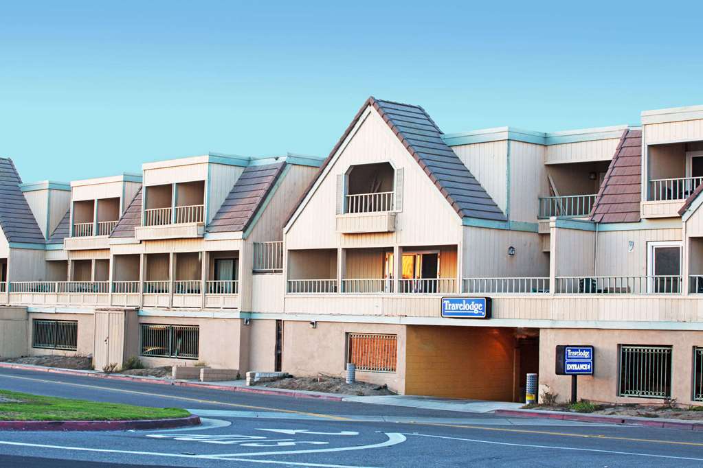 Travelodge by Wyndham Ocean Front — hotel in Huntington Beach