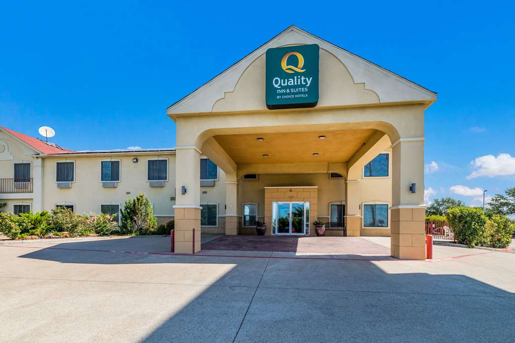 Quality Inn & Suites Terrell - photo 2