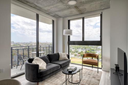 Blueground Wynwood gym roof pool nr Midtown MIA 101 — 4-Star Luxury Hotel in Miami, United States