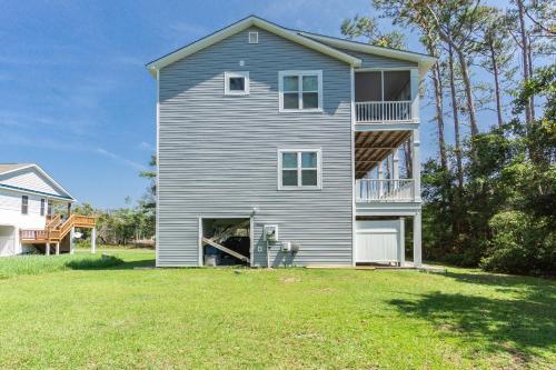 Southern Charm by Oak Island Accommodations - photo 36