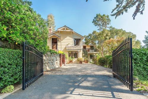 3903 Mabuhay home — 4-Star Luxury Hotel in Carmel, United States
