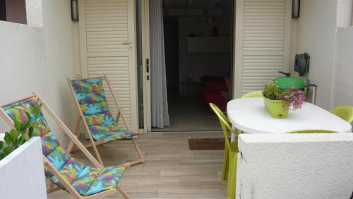 Maisonnette Au Bord De L Etang in Leucate, France