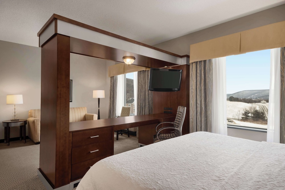 Hampton Inn & Suites Mansfield - photo 12