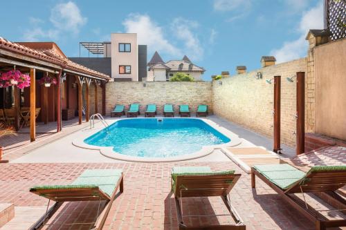 Vila Patricia — 4-Star Luxury Hotel in Eforie Sud, Romania