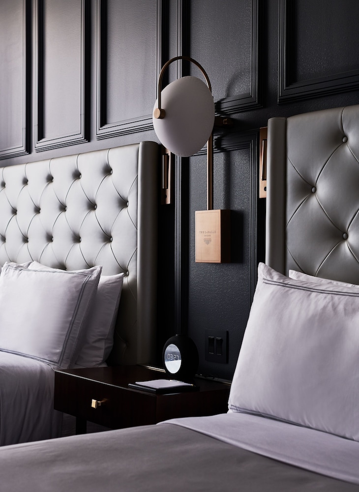 The LaSalle Chicago Autograph Collection by Marriott - photo 11