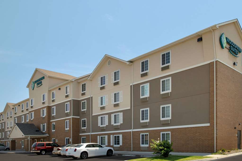 WoodSpring Suites Broken Arrow - photo 2