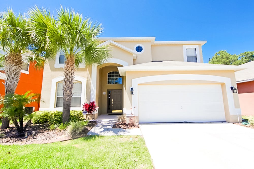 7BR 4.5BA Home in Emerald Island Resort by CV 2767 — 4-Star Luxury Hotel in Kissimmee, United States
