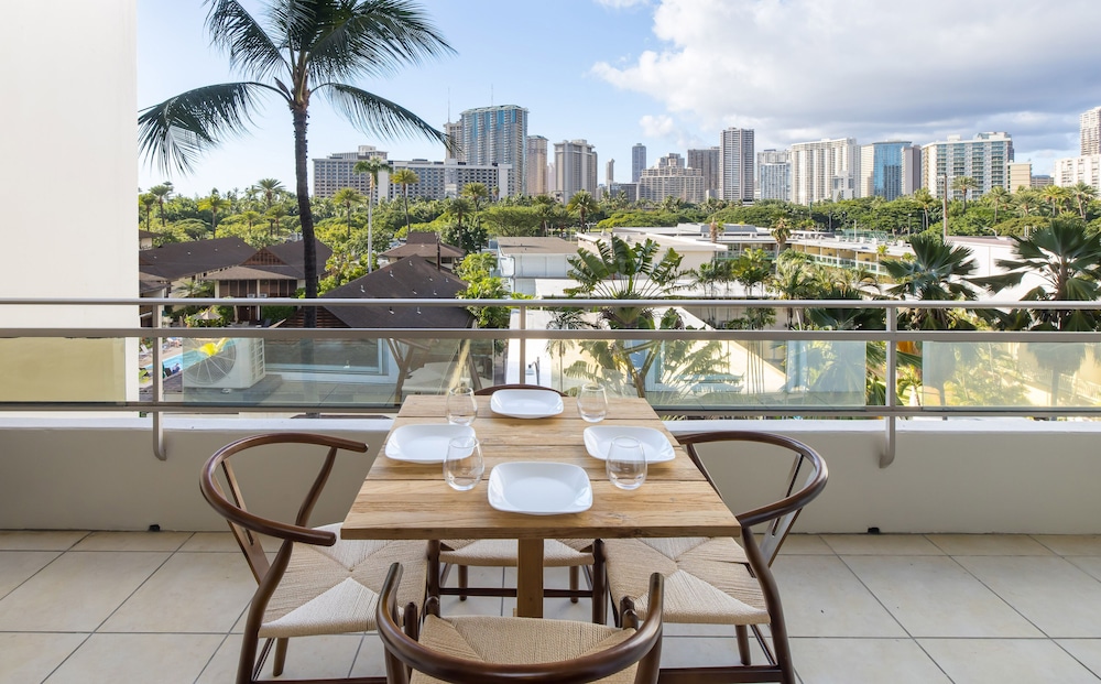 Regency on Beachwalk Waikiki by OUTRIGGER - photo 53