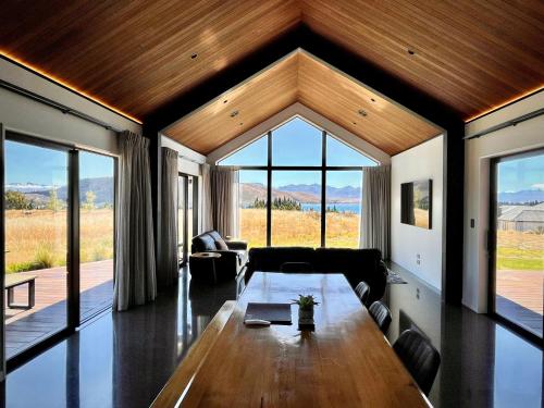 Polaris Lake Tekapo in Lake Tekapo, New Zealand