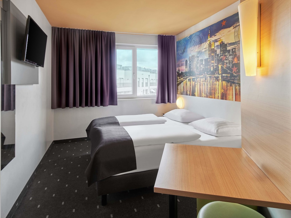 B&B Hotel Frankfurt City Ost - carbon neutral hotel in Frankfurt Am Main