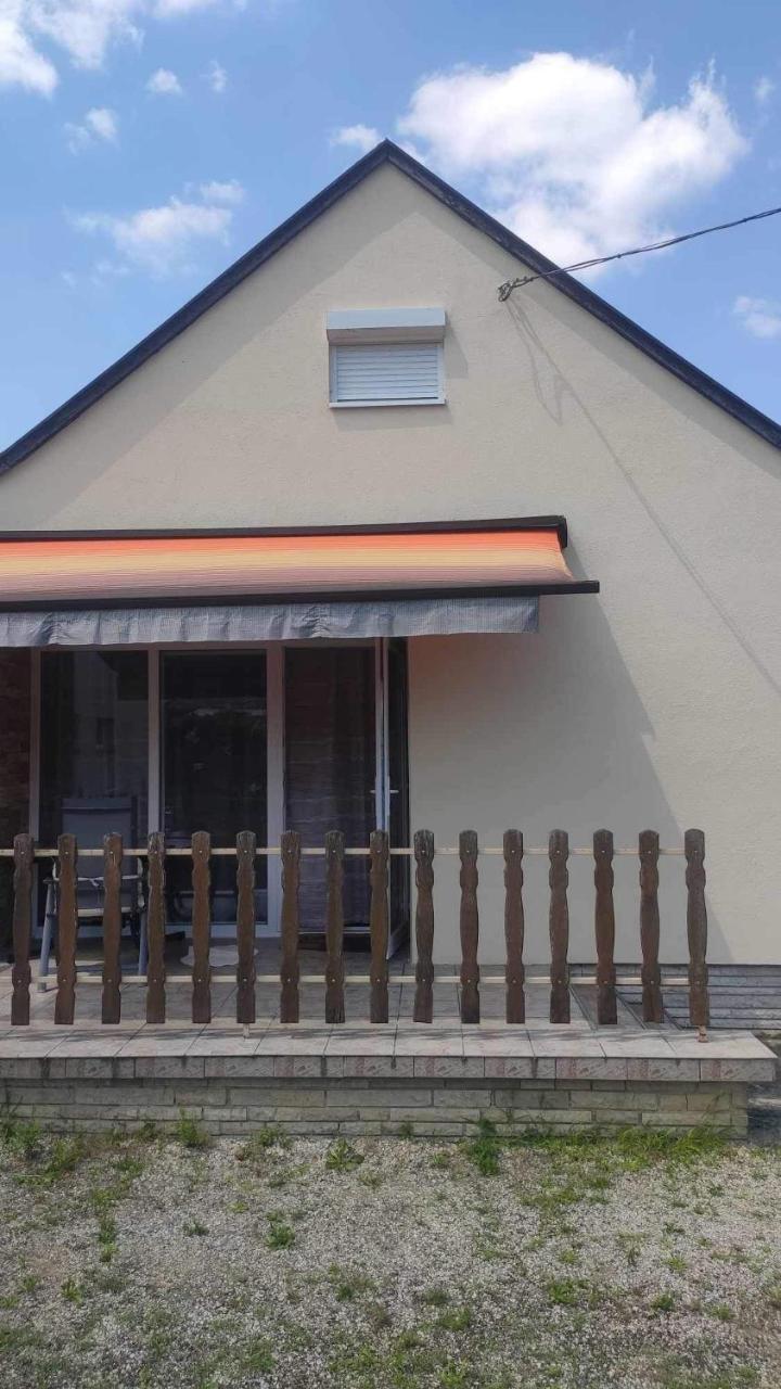 Hazafi nyaraló in Vonyarcvashegy, Hungary