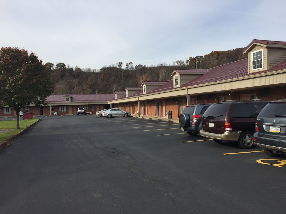 Valley Motel Pittsburgh - photo 35