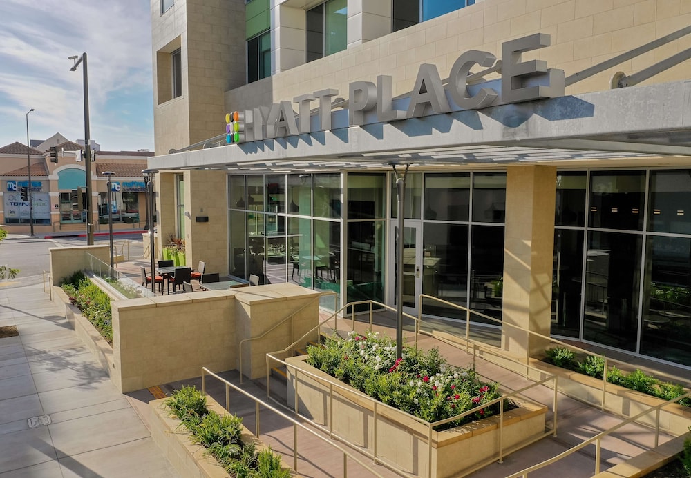 Hyatt Place Glendale Los Angeles - photo 39