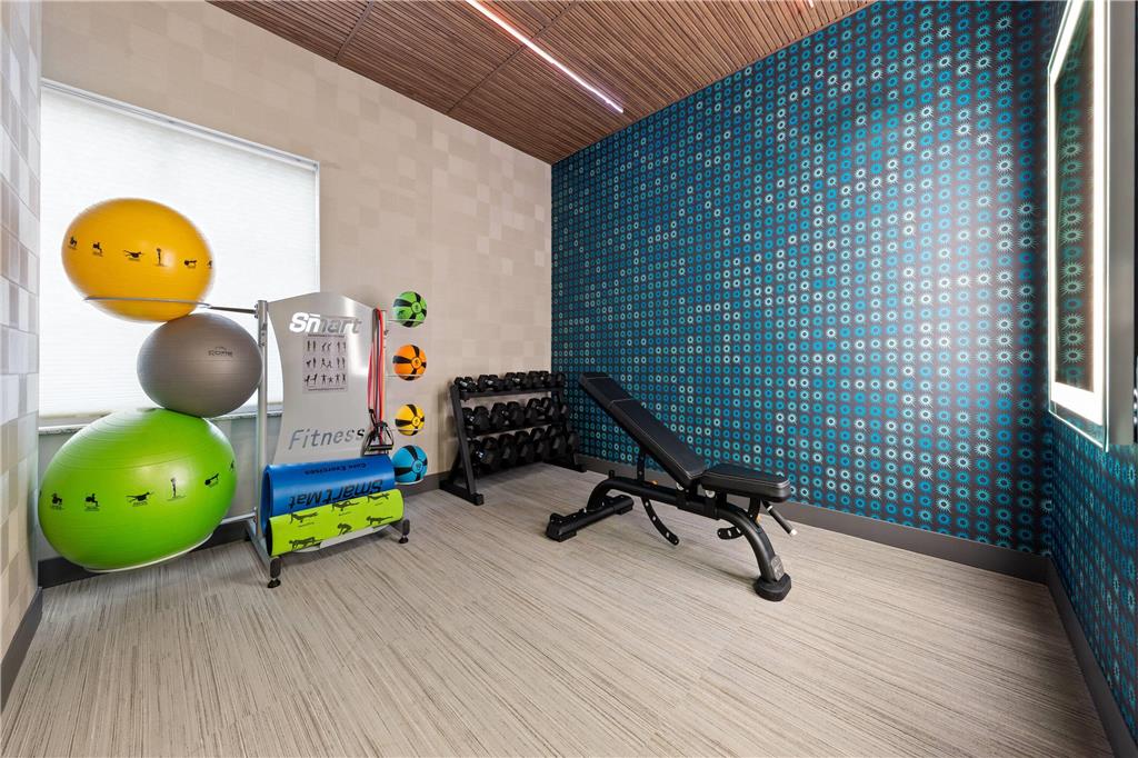 La Quinta Inn & Suites by Wyndham Brookshire West Katy - photo 10