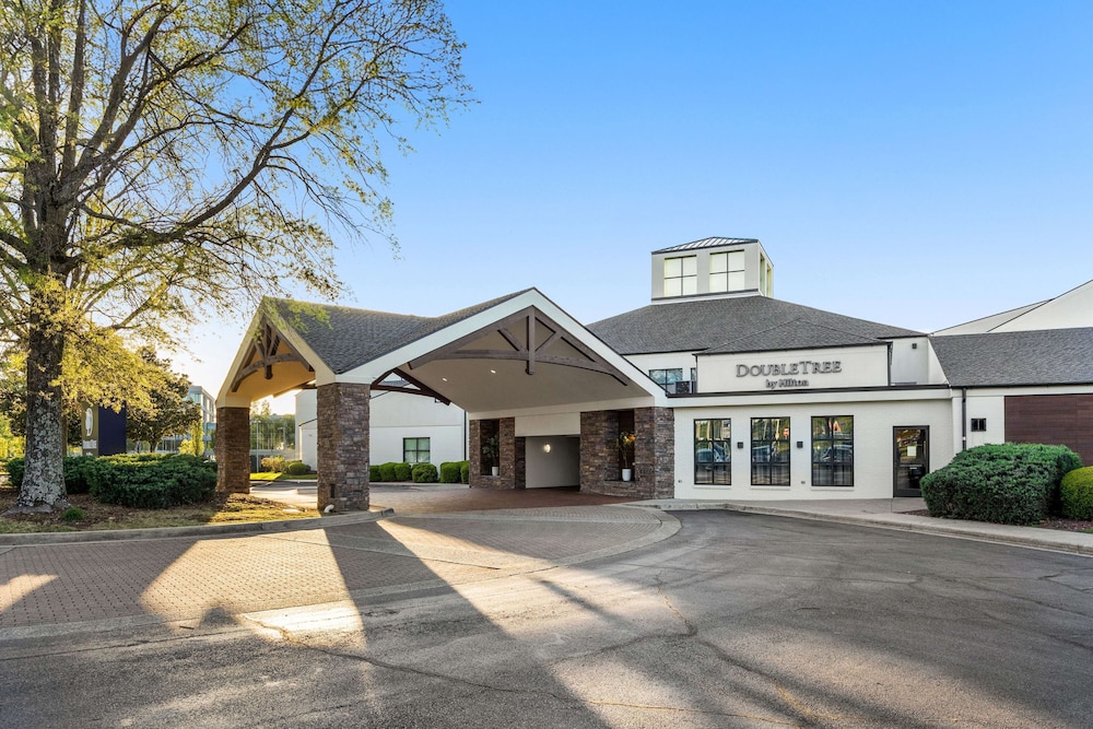 DoubleTree Suites by Hilton Hotel Huntsville South — hotel in Huntsville