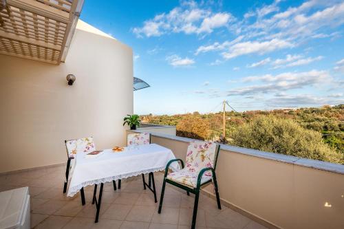 Villa Estatis — 4-Star Luxury Hotel in Rethymno, Greece