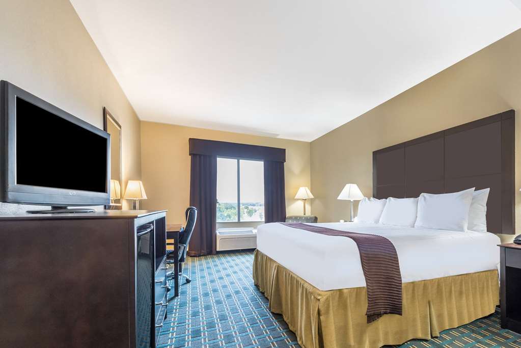Days Inn & Suites by Wyndham Mineral Wells - photo 7