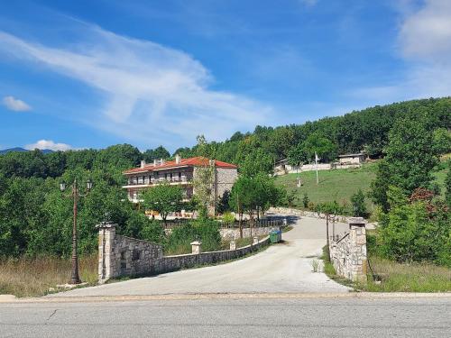 Miaritis rooms — hotel in Kryoneri
