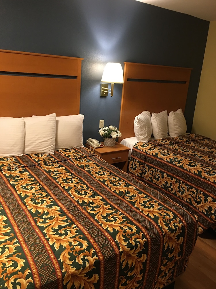 Oceanview Motel Huntington Beach - photo 8