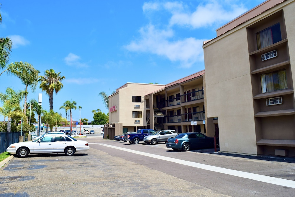 Hotel Milagro - photo 22