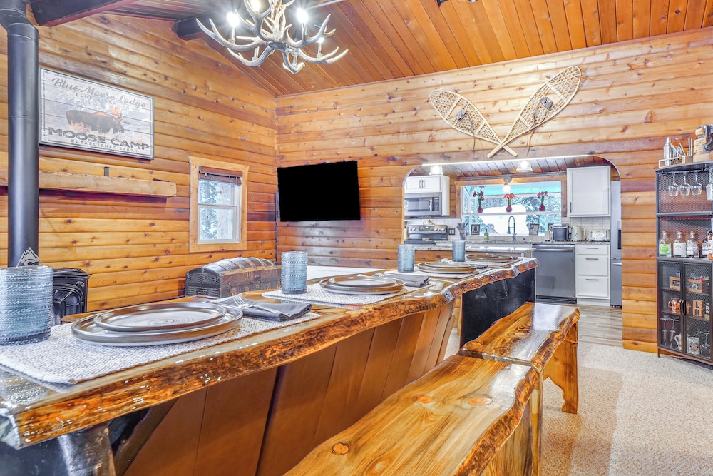 5 Mi to Breckenridge Ski Resort: Cozy Wood Cabin - photo 5