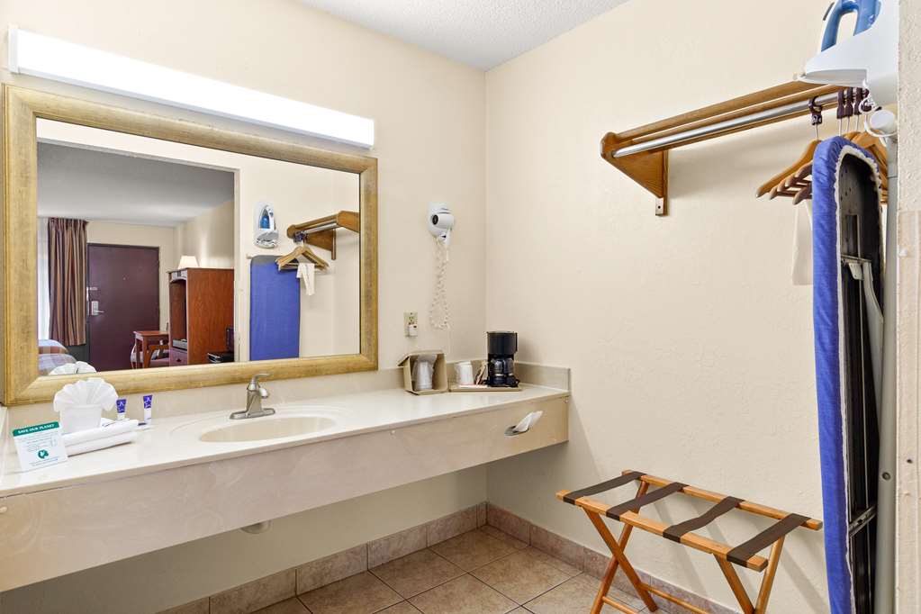 Americas Best Value Inn Ocean Inn - photo 21