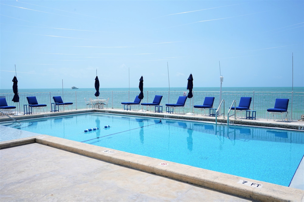 Glunz Ocean Beach Hotel & Resort - photo 63