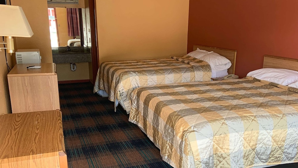 Luxury Inn & Suites Forrest City - photo 10