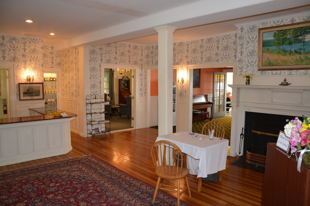 Asticou Inn — Bar Harbor — photo 3