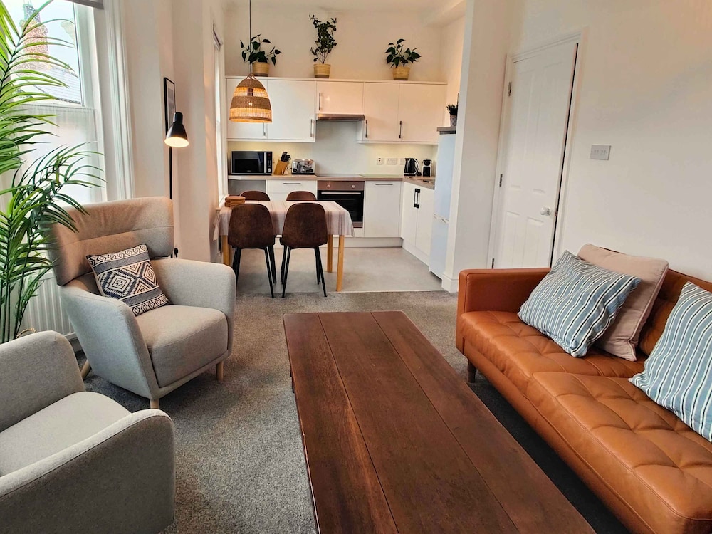 Fernhurst Holiday apartments — 4-Star Luxury Hotel in Shanklin, United Kingdom