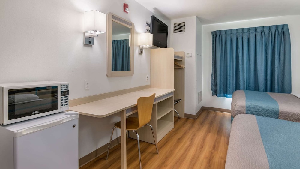 Motel 6 Roswell NM - photo 9