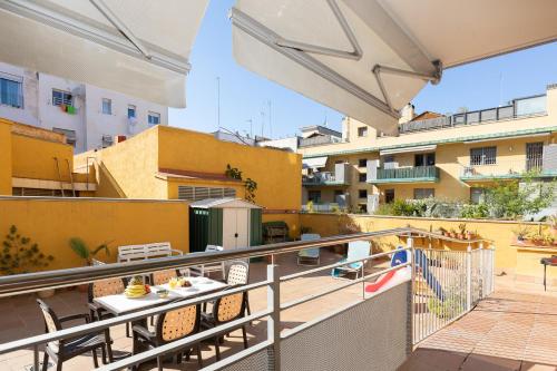 Lets Holidays Big Terrace Apartment In Barcelona — 4-Star Luxury Hotel in Barcelona, Spain