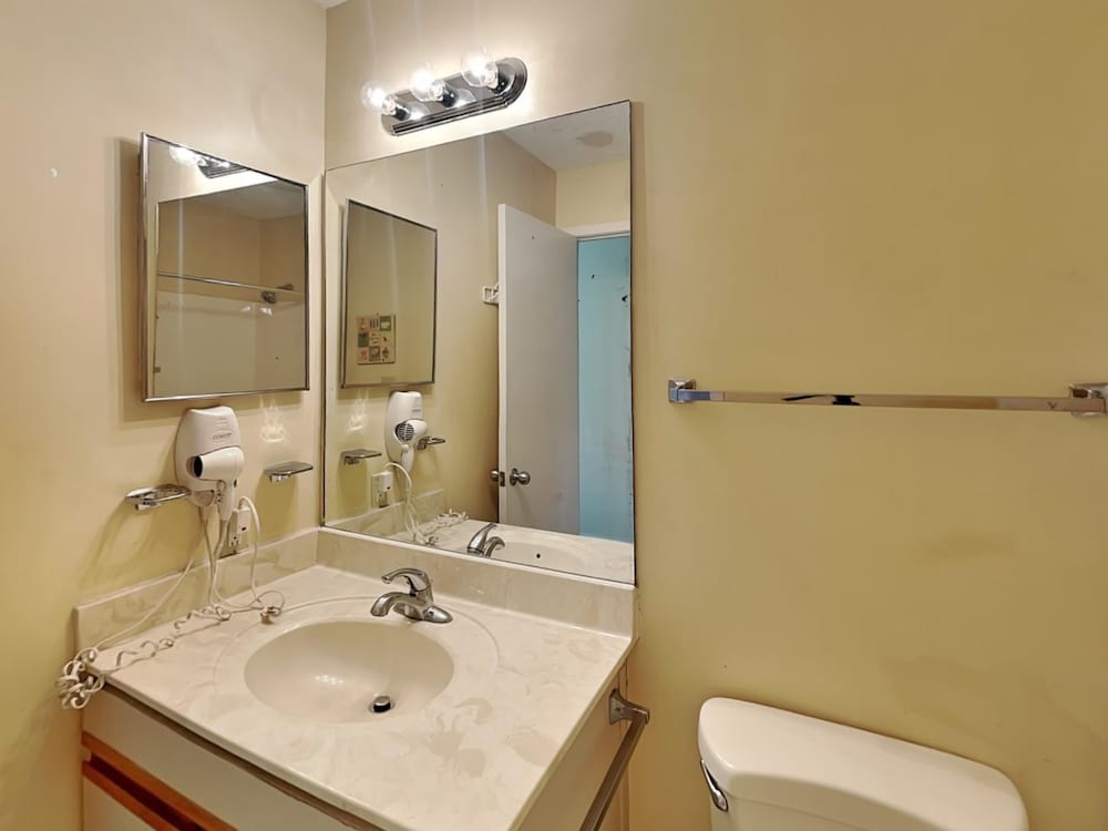 Edgewater Beach & Golf Resort II by Resort Collection - photo 112