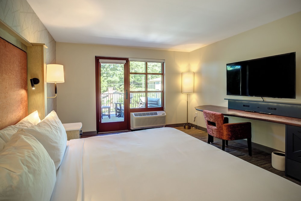 The Embers Hotel - photo 119