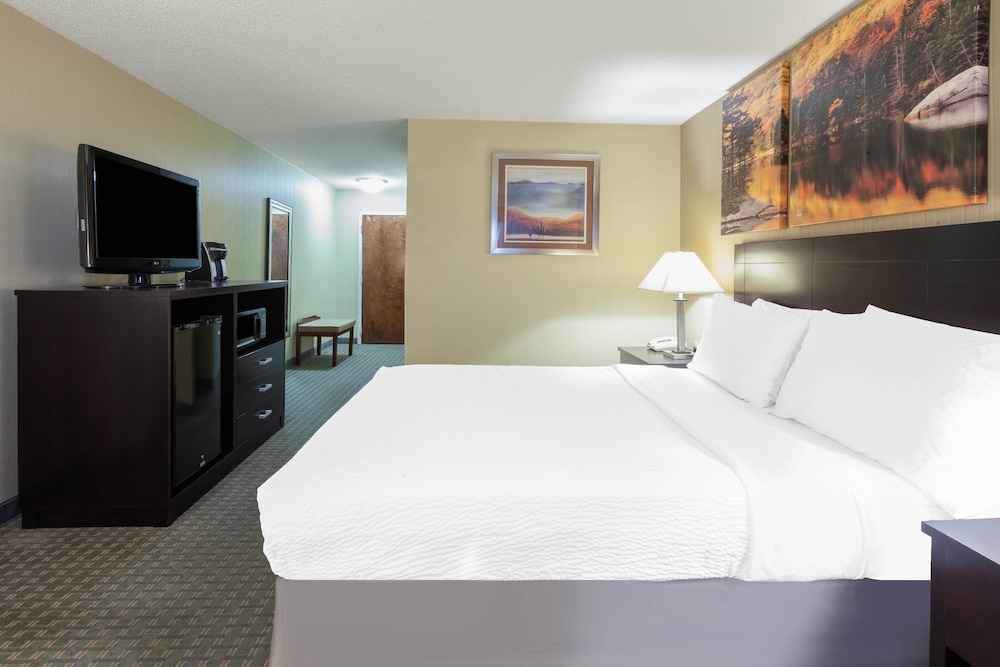 Days Inn by Wyndham Plattsburgh - photo 13